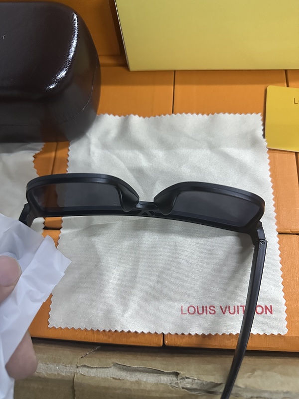 G10 product image 2