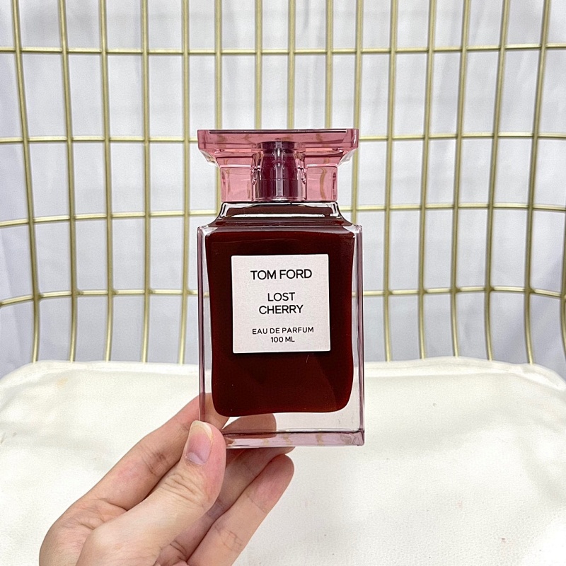 BEN-015 (TOM FORD LOST CHERRY) fragrance bottle