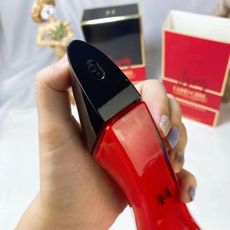 BEN-023 (Very Good Girl Carolina Herrera) product image 3