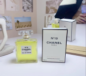 CHANEL N*19 product image